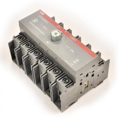 Реверсивный рубильник OT100F3C до 100A 3х полюсный для установки на DIN-рейку или плату (без ручки) (выключатель нагрузки) 1SCA105008R1001